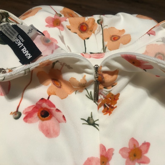 Karl Lagerfeld PARIS 🌷🪷Beautiful Floral Sleeveless and Bow Neckline Blouse - Picture 7 of 7